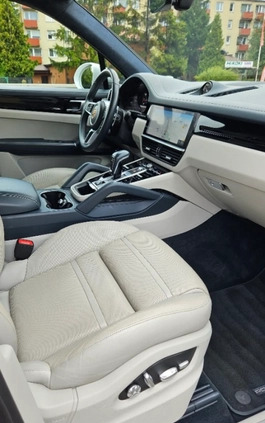 Porsche Cayenne cena 269000 przebieg: 107000, rok produkcji 2019 z Gdynia małe 79
